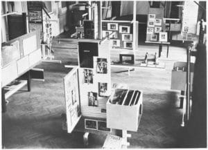 Installation view of the "International Exhibition of New Theater Techniques", organized and designed by Frederick Kiesler, small hall (today Schubertsaal) of the Wiener Konzerthaus, Photographer unknown